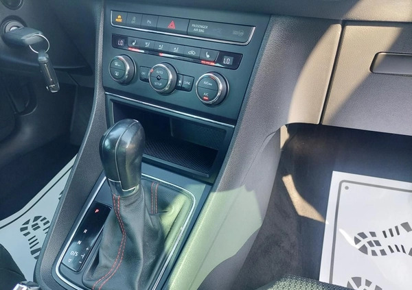 Seat Leon cena 47900 przebieg: 238000, rok produkcji 2016 z Lębork małe 742